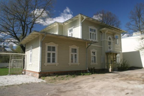 Отель Kastani Home Accommodation  Тарту
